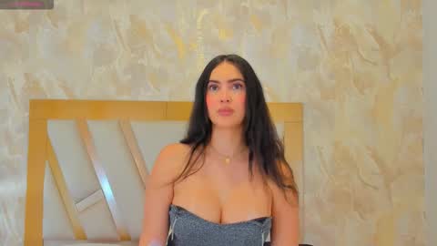 Sophie online show from October 20, 2:00 pm