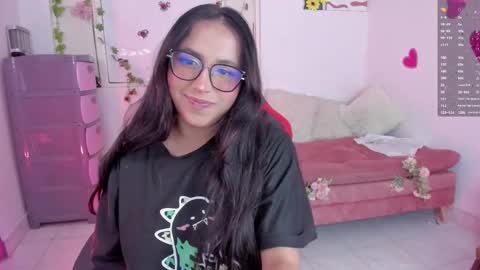 Sophie LAmour online show from October 14, 1:30 am