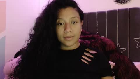 Snapshot of sophiia_dreams chatting on September 16, 11:52 pm Sophia this is not my real name online show from September 16, 11:52 pm