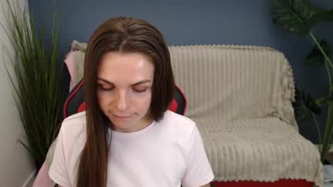 sophiiastarr online show from September 24, 6:53 am