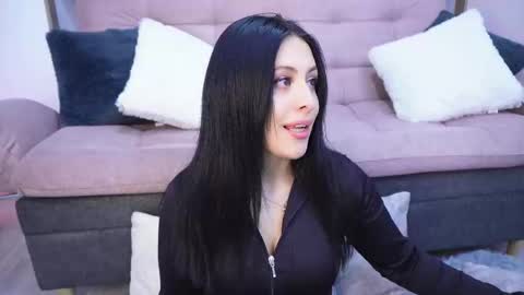 Sophiie online show from February 12, 4:38 am