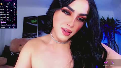 Sophie Sweet online show from October 6, 9:49 am