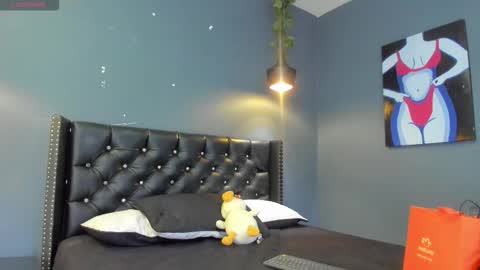 Sophie Taylor online show from November 19, 11:31 am