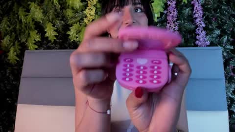 Snapshot of sophy_smilesweet chatting on January 28, 5:46 pm SOPHY ROGERS online show from January 28, 5:46 pm