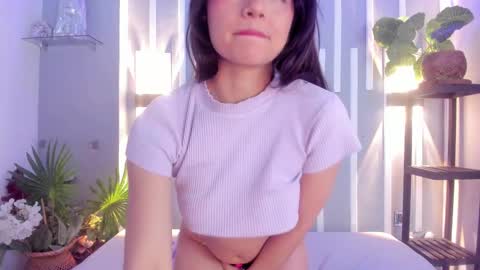 Snapshot of sophy_smilesweet chatting on March 4, 5:45 pm SOPHY ROGERS online show from March 4, 5:45 pm