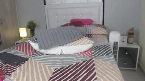 Snapshot of sopphiefox chatting on January 31, 9:37 pm Sofia online show from January 31, 9:37 pm