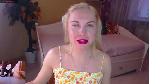 Lisa online show from October 14, 3:53 am