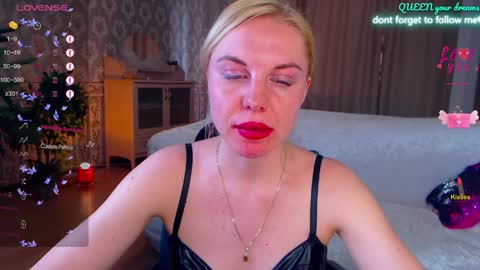 Lisa online show from April 6, 4:46 am