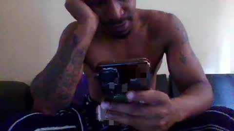 Snapshot of soullov chatting on February 7, 8:11 am soullov - TotalOutPlayer1 Twitter and Onlyfans online show from February 7, 8:11 am