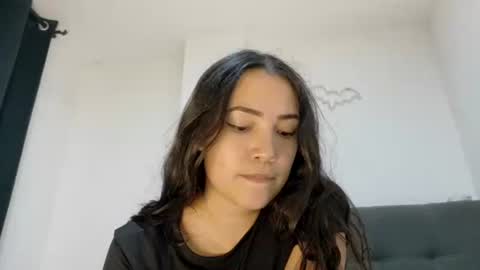 Ana  online show from December 2, 1:15 am