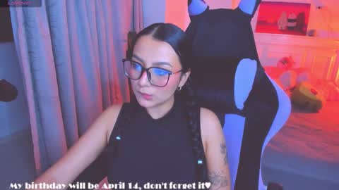 Lili online show from March 18, 11:54 pm