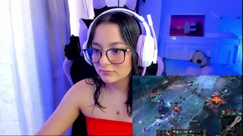Snapshot of soy___lili chatting on January 27, 4:54 pm Lili online show from January 27, 4:54 pm