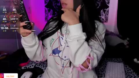 LUISA  online show from March 11, 8:53 pm