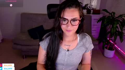 Snapshot of soyabby_ chatting on February 8, 1:11 am Luisa online show from February 8, 1:11 am