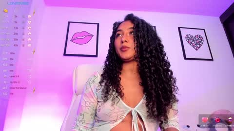Snapshot of soyjuliana19 chatting on January 16, 11:27 pm Juliana online show from January 16, 11:27 pm