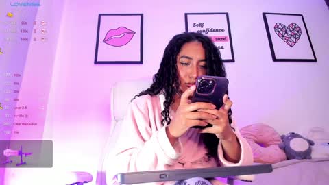 Snapshot of soyjuliana19 chatting on February 6, 6:13 pm Juliana online show from February 6, 6:13 pm