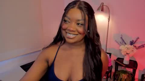 Maria  online show from November 9, 8:00 pm