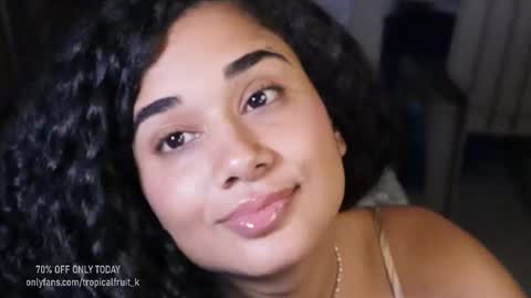 Snapshot of soytropicalfruit chatting on September 12, 4:14 am You want to talk to me more personal follow me in My Channel VIP 50 the discount online show from September 12, 4:14 am
