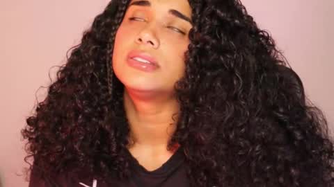 Snapshot of soytropicalfruit chatting on January 21, 4:21 am You want to talk to me more personal follow me in My Channel VIP 50 the discount online show from January 21, 4:21 am
