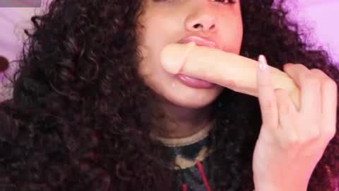 Snapshot of soytropicalfruit chatting on March 5, 12:38 am You want to talk to me more personal follow me in My Channel VIP 50 the discount online show from March 5, 12:38 am