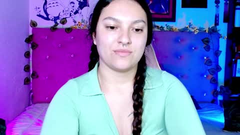 Snapshot of soyyuky chatting on February 7, 2:19 am Y U K Y online show from February 7, 2:19 am