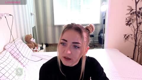 space danger online show from April 8, 9:45 am