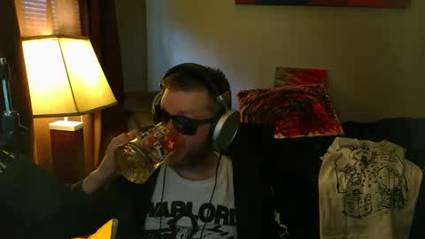 Snapshot of spaceghostsfm chatting on February 12, 6:19 pm Sibyl online show from February 12, 6:19 pm