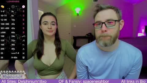 Spaceneighbor online show from December 11, 8:50 pm