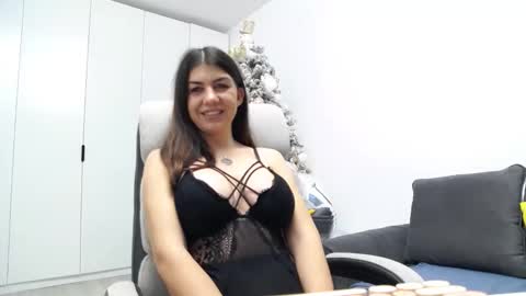 sparkly_eve online show from December 17, 2:57 pm