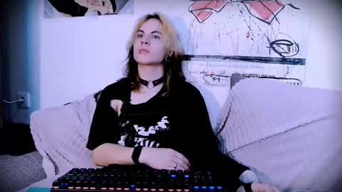 sparkyferret online show from October 10, 8:35 pm