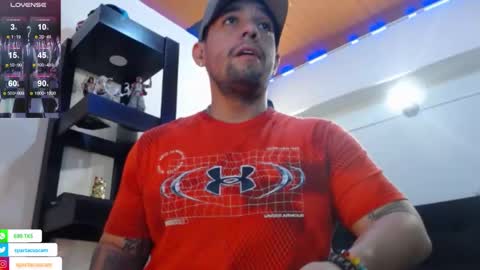 Snapshot of spartacus_cam chatting on December 5, 6:04 am online show from December 5, 6:04 am