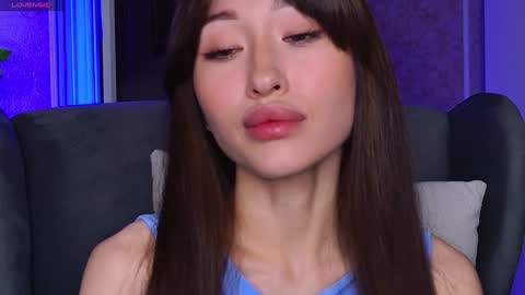 Nicole online show from January 25, 2:36 pm