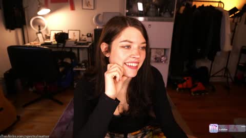 m online show from March 21, 8:35 pm