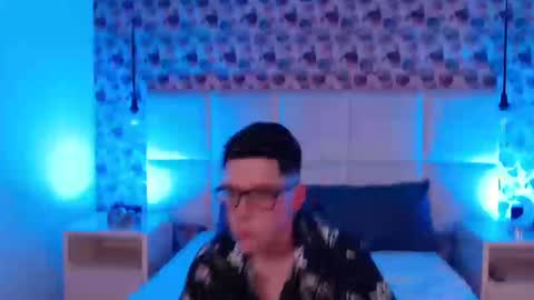 spencerm_ online show from October 28, 10:11 pm