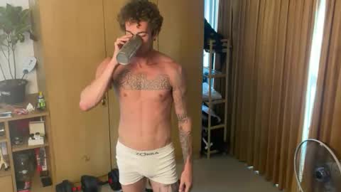 spicyraphael online show from April 29, 6:29 am