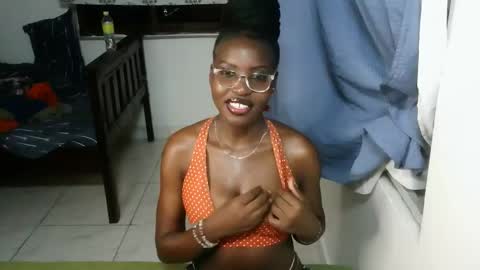 spicysashaa online show from September 23, 11:11 pm