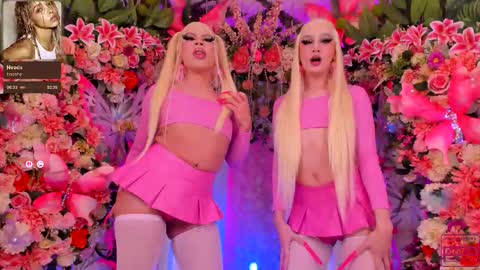  Alison  Sharon  online show from October 16, 12:54 am