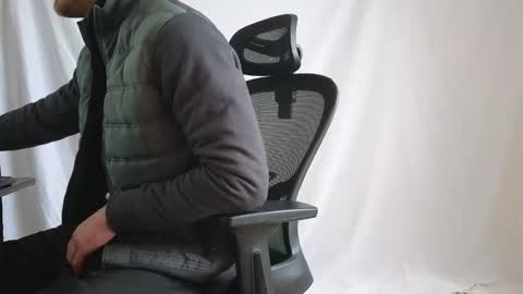 Marco. When Im offline you can view premium content in bio online show from December 22, 8:10 am