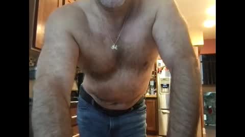 Snapshot of spike69old chatting on December 6, 3:39 pm spike69old online show from December 6, 3:39 pm