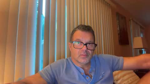 Snapshot of spike69old chatting on September 15, 12:01 am spike69old online show from September 15, 12:01 am