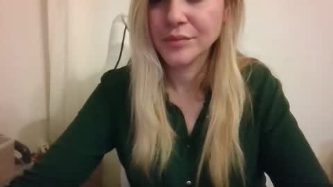 FREE ONLY FANSy online show from December 1, 9:17 pm