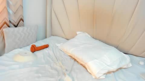 squirter gal online show from October 11, 9:25 am