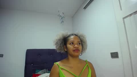 Snapshot of squirter_girl69 chatting on February 26, 7:12 am squirter_girl69 online show from February 26, 7:12 am