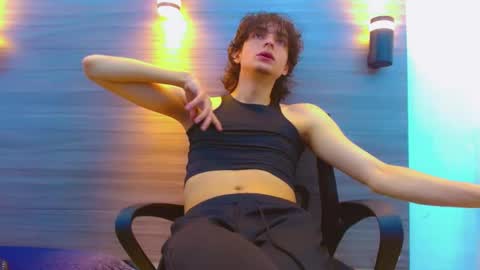 ethan online show from March 24, 1:17 pm