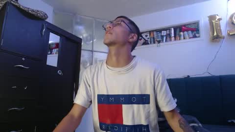 sr_porn01 online show from February 28, 6:41 pm