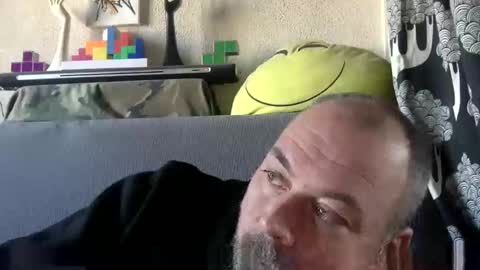 Snapshot of srekos38 chatting on December 31, 10:48 am srekos38 online show from December 31, 10:48 am