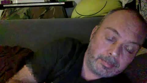 Snapshot of srekos38 chatting on February 2, 8:51 pm srekos38 online show from February 2, 8:51 pm