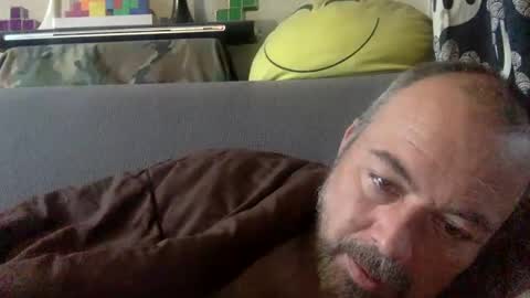 Snapshot of srekos38 chatting on January 5, 7:49 am srekos38 online show from January 5, 7:49 am