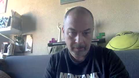 Snapshot of srekos38 chatting on December 16, 9:35 am srekos38 online show from December 16, 9:35 am