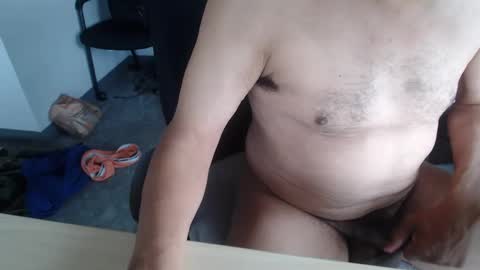 Snapshot of sroberts2269 chatting on September 29, 3:11 pm sroberts2269 online show from September 29, 3:11 pm